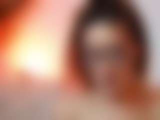 AileenAxa's Live Sex Cam Show