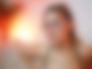 AileenAxa's Live Sex Cam Show