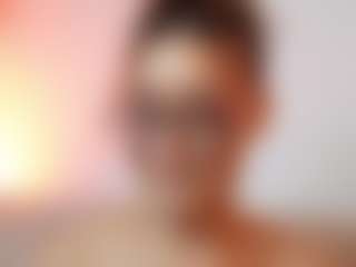 AileenAxa's Live Sex Cam Show