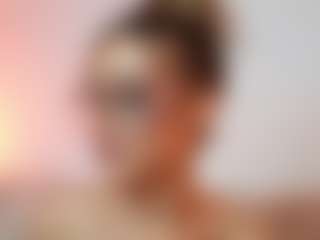 AileenAxa's Live Sex Cam Show