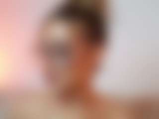 AileenAxa's Live Sex Cam Show