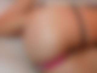 AileenAxa's Live Sex Cam Show