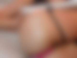 AileenAxa's Live Sex Cam Show