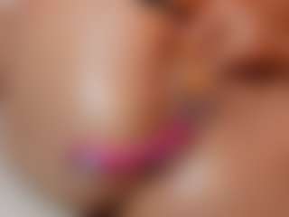 AileenAxa's Live Sex Cam Show