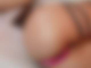 AileenAxa's Live Sex Cam Show