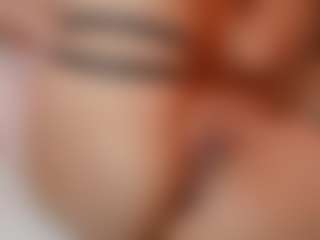 AileenAxa's Live Sex Cam Show