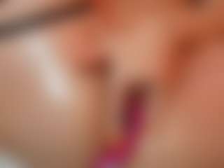 AileenAxa's Live Sex Cam Show