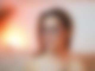 AileenAxa's Live Sex Cam Show