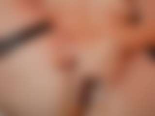 AileenAxa's Live Sex Cam Show