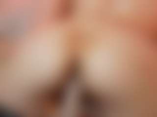 AileenAxa's Live Sex Cam Show