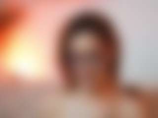 AileenAxa's Live Sex Cam Show