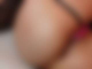 AileenAxa's Live Sex Cam Show
