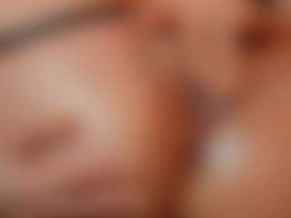 AileenAxa's Live Sex Cam Show
