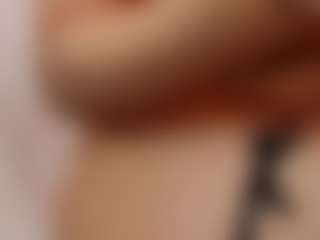 AileenAxa's Live Sex Cam Show