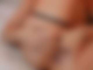 AileenAxa's Live Sex Cam Show