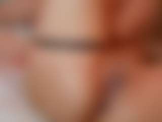 AileenAxa's Live Sex Cam Show