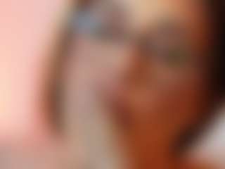 AileenAxa's Live Sex Cam Show