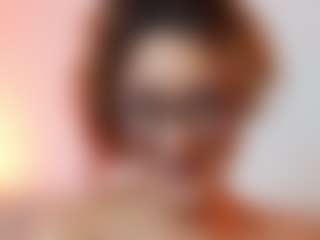 Live cam show with AileenAxa - Tease on CamClone