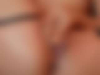 AileenAxa's Live Sex Cam Show