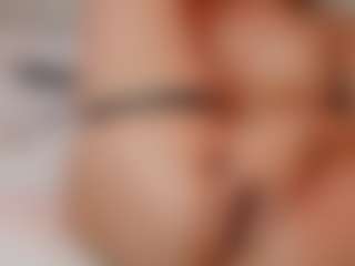 AileenAxa's Live Sex Cam Show