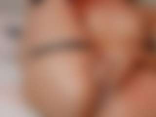 AileenAxa's Live Sex Cam Show
