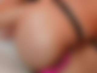 AileenAxa's Live Sex Cam Show