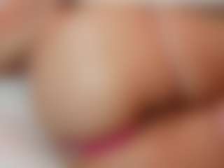 AileenAxa's Live Sex Cam Show