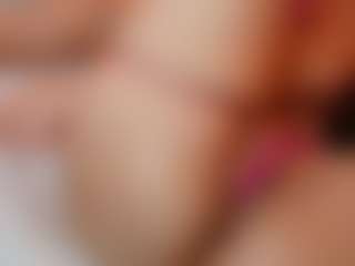 AileenAxa's Live Sex Cam Show