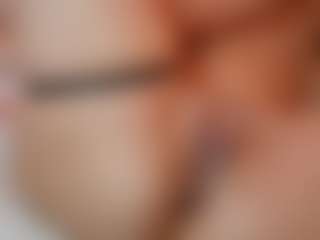 AileenAxa's Live Sex Cam Show