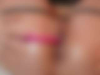 AileenAxa's Live Sex Cam Show