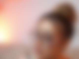 AileenAxa's Live Sex Cam Show