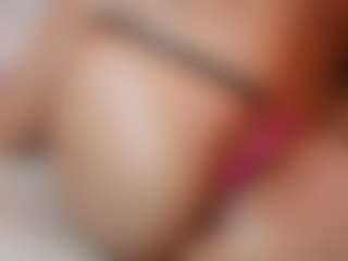 AileenAxa's Live Sex Cam Show