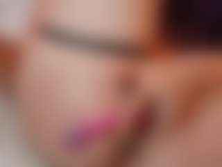 AileenAxa's Live Sex Cam Show