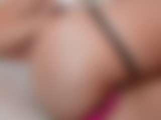 AileenAxa's Live Sex Cam Show