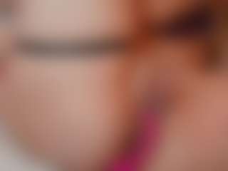 AileenAxa's Live Sex Cam Show
