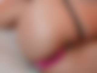 AileenAxa's Live Sex Cam Show