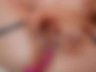 AileenAxa's Live Sex Cam Show