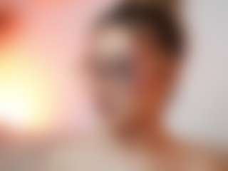 AileenAxa's Live Sex Cam Show