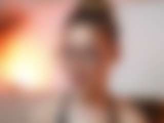 AileenAxa's Live Sex Cam Show