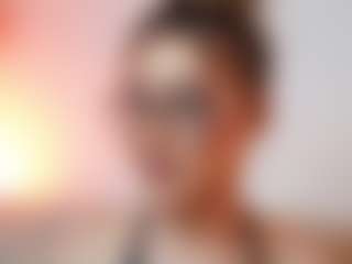 AileenAxa's Live Sex Cam Show