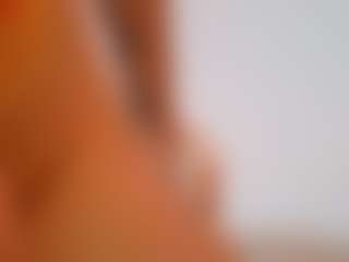 AileenAxa's Live Sex Cam Show