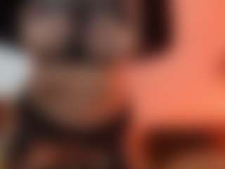 AileenAxa's Live Sex Cam Show