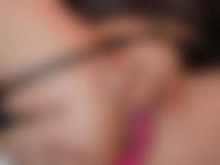AileenAxa's Live Sex Cam Show