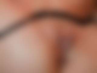 AileenAxa's Live Sex Cam Show