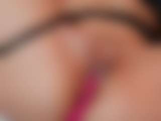 AileenAxa's Live Sex Cam Show