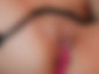 AileenAxa's Live Sex Cam Show