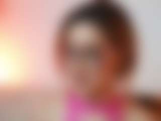 Live cam show with AileenAxa - Flashing on Latina Girls