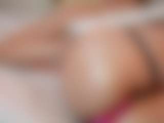 AileenAxa's Live Sex Cam Show