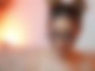 AileenAxa's Live Sex Cam Show