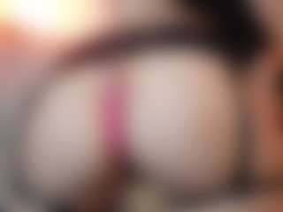 Live cam show with AileenAxa - Sexwebcam on Camsoda